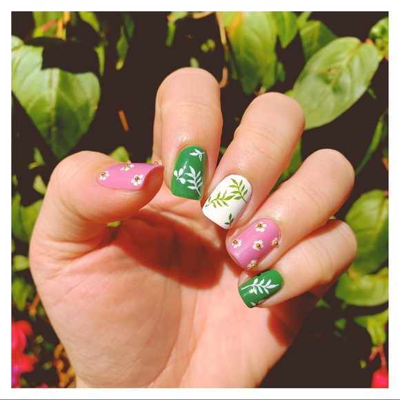 Meet your Posher, Richelle - Picture 1 of 1